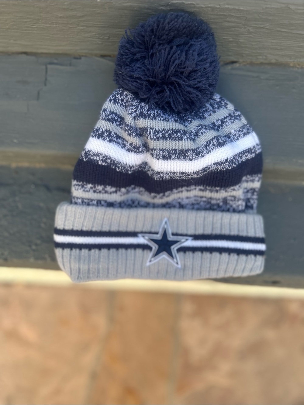 Dallas cowboys Grey & Navy Pom Beanie with Star Patch
